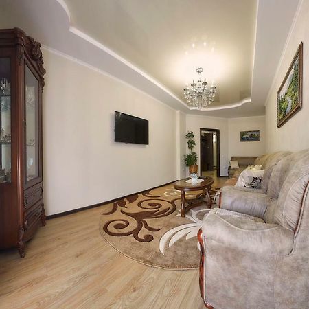 Luxury Apartament 2 トラスコヴェッツ エクステリア 写真